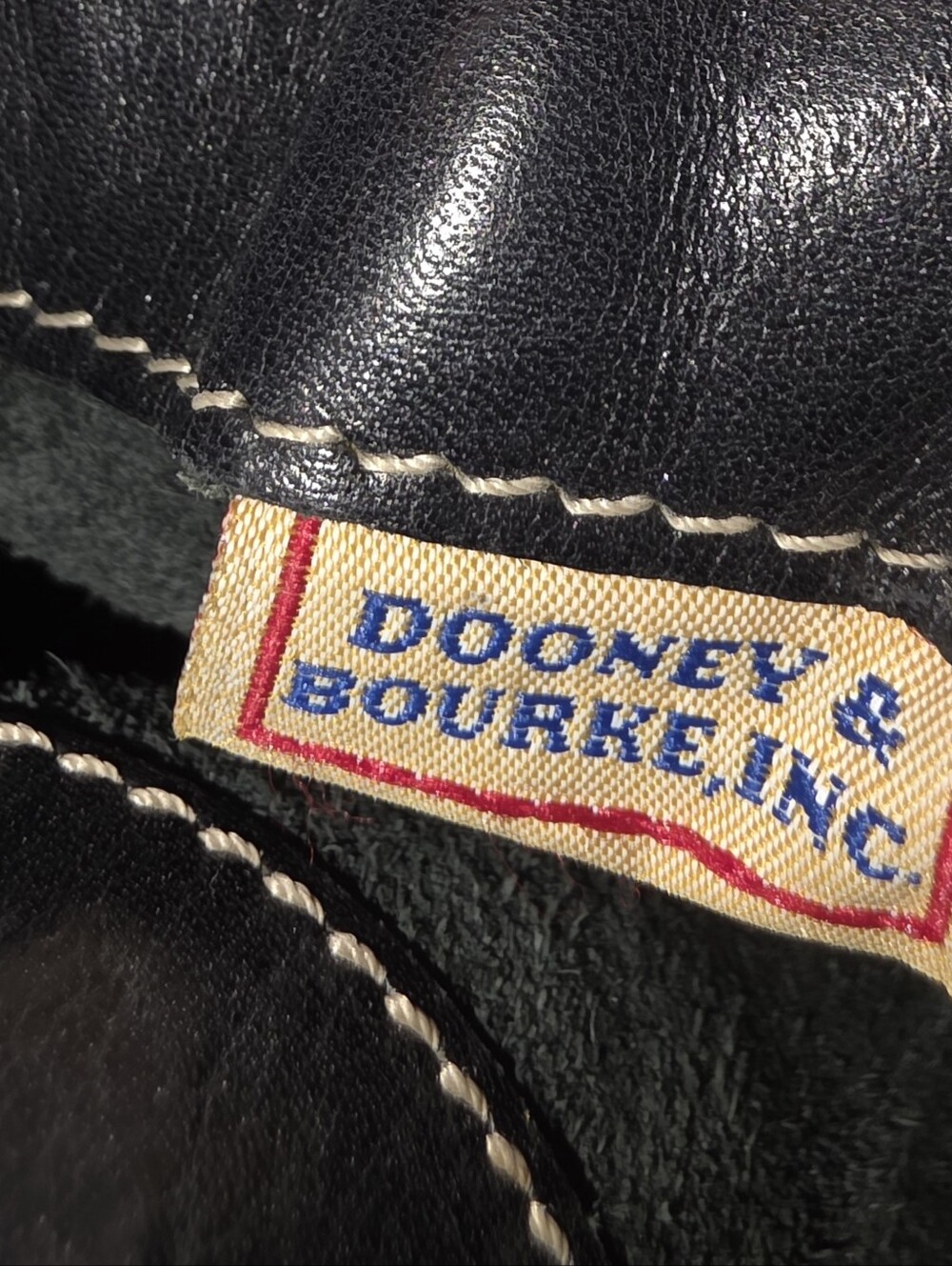 Vintage Dooney & Bourke Black Pebbled Leather Bucket Tote Bag - Picture 6 of 8